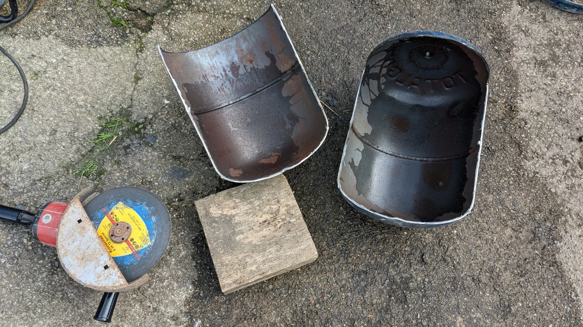 the gas bottle cut up