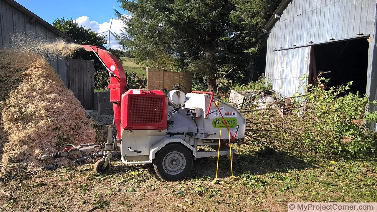 The wood chipper in action