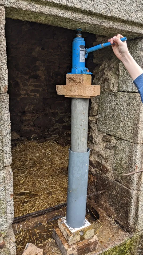 pressing a paper and sawdust log