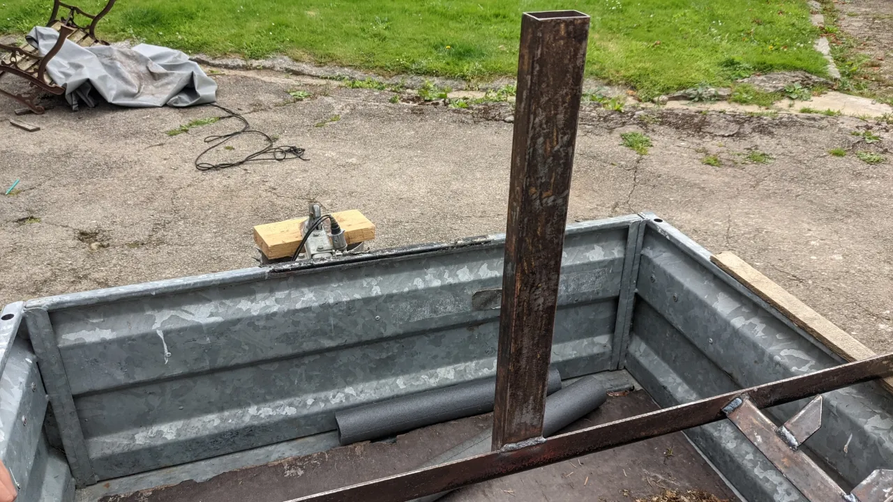 Homemade diy car trailer bike rack vertical support tube